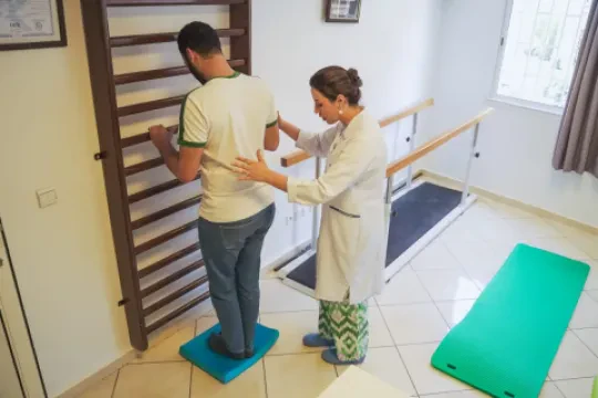 عيادة العلاج الطبيعي وإعادة التأهيل الدهليزي بوري