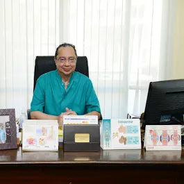 Dr Abdelmoumen Zian — Chirurgien orthopédiste