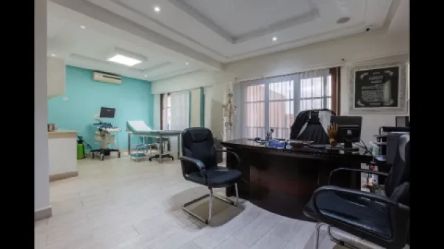 Dr Abdesslam Bajeddoub — Chirurgie Orthopédique et Traumatologique