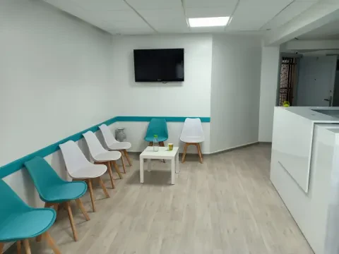 Dr Rhanim Abdelkarim - Chirurgien orthopédiste