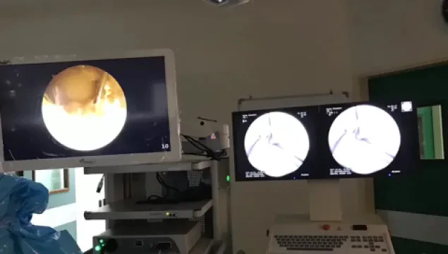Dr Mhamed Karrouch, Chirurgien orthopédiste