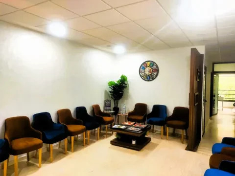 Dr Badr Ennaciri — Chirurgien orthopédiste