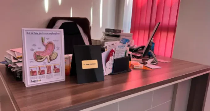 مركز الليزر الطبي والطب التجميلي والتغذية — د. نائلة المجدكي