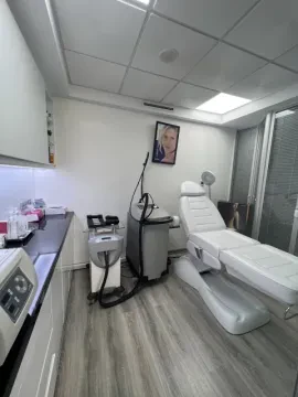 د. غزلان حيو - جراح التجميل