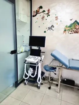 Dr Najlae El Boulifi — Pédiatre et chirurgien pédiatre