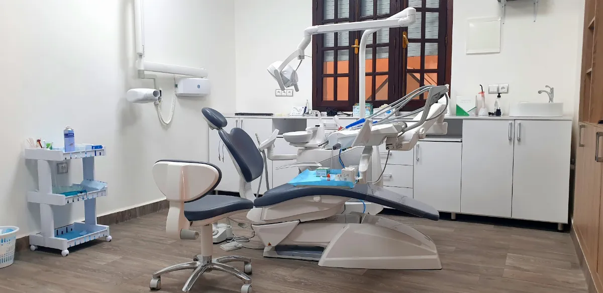 Dr Manal Haddioui - White Pearl Dental Care