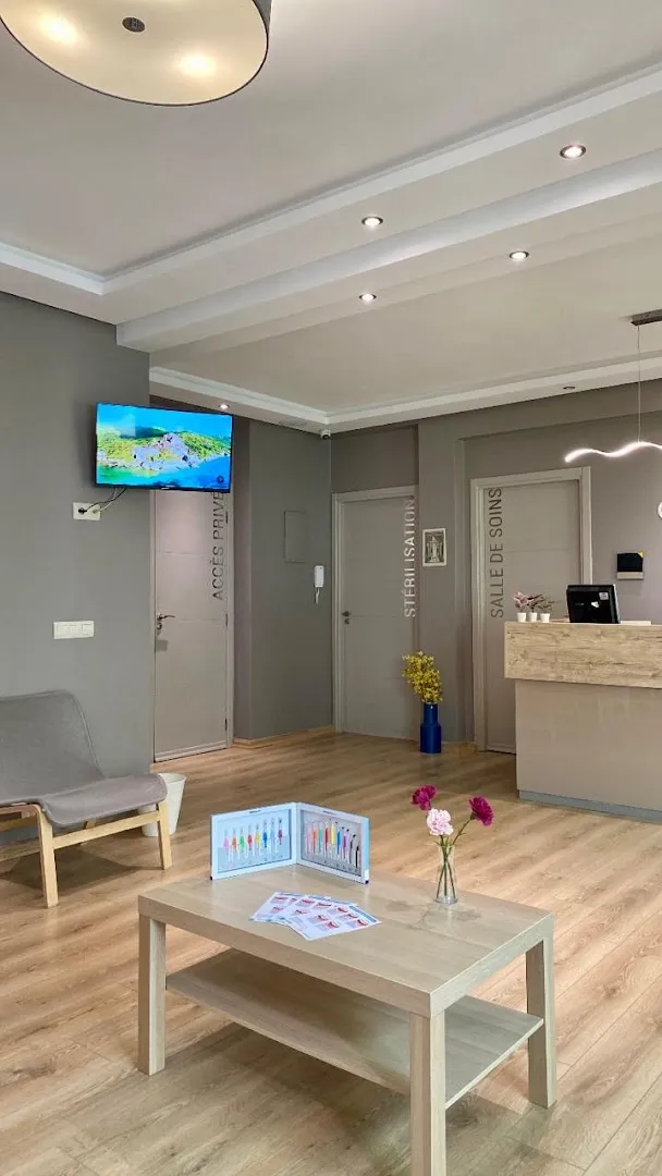 Dentalis - Dr Ghita Bouarich - Dentiste