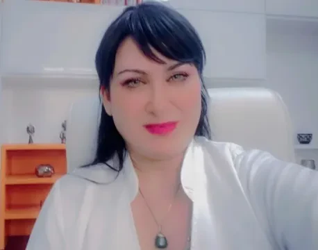 Dr Ahlam Bouzarouata