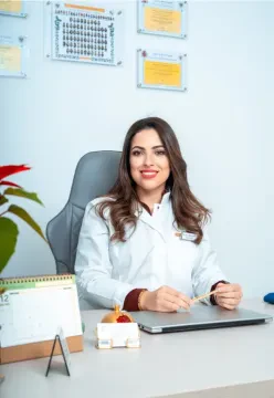 Dr Amira Bouzalmate - Nutritionniste