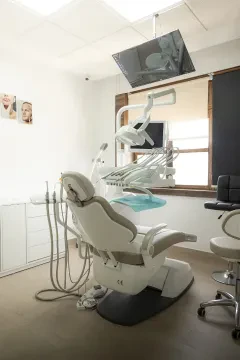 Uniqora Clinique Dentaire