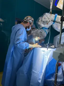 Dr Rafiq Abderrahmane — Neurochirurgien