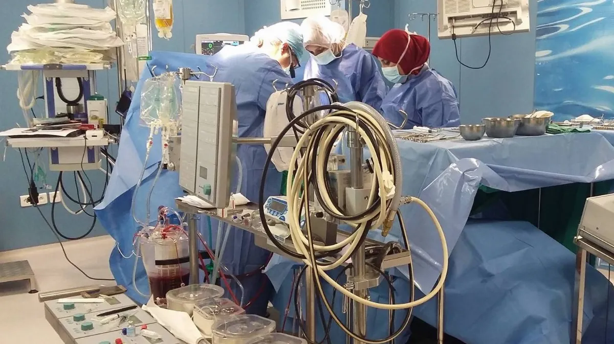 Dr HECHADI Jawad - Chirurgien cardio-vasculaire