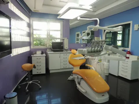 Clinique Dentaire Ghandi