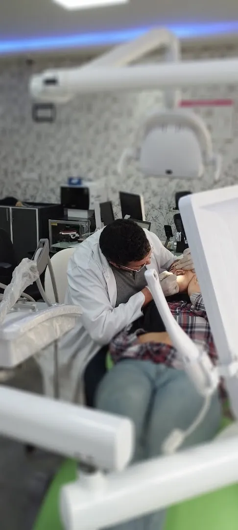 Dr Tarik Sbai - Chirurgien-Dentiste