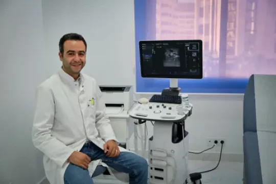 Dr Taous Hamza — Chirurgien vasculaire