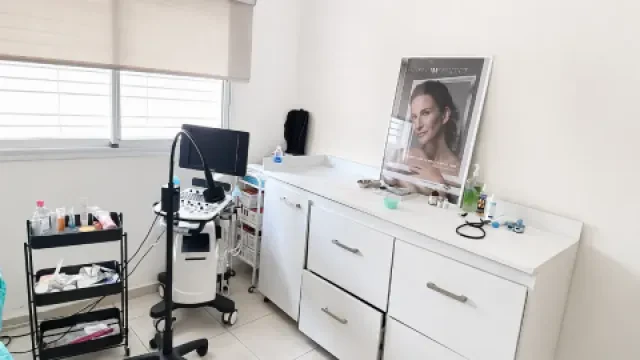 Dr Boujdaine Ikram – Médecine esthétique