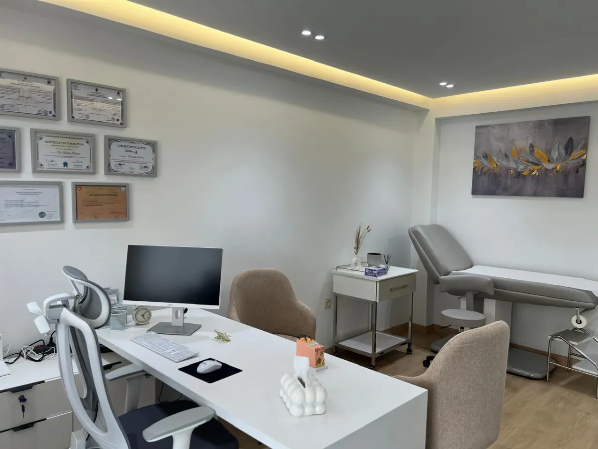 د. ايت خابا شيماء - عيادة الأمراض الجلدية والطب التجميلي