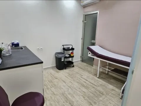 Dr Nesrine Qarro, Cabinet de Médecine Esthétique