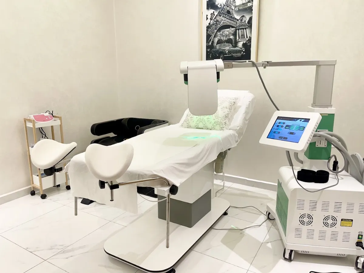 T4 Esthetics Docteur TAIFOR Agadir