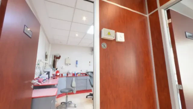 Dr Mohamed Benchekroun - Cabinet d'Implant et d'Esthétique Dentaire