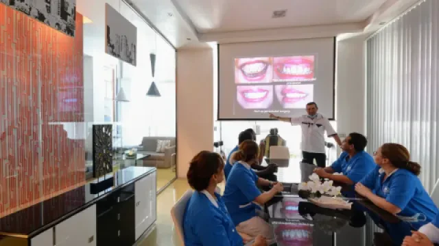 Dr Karim El Jaffali — Dentiste