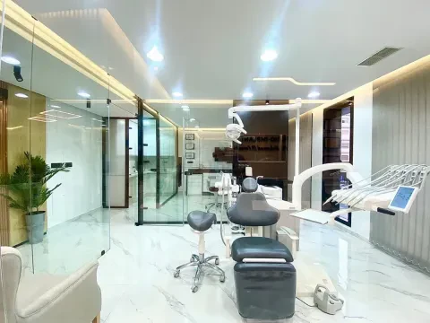 The Perio Implant Clinic - Pr Mohamed El Farouki