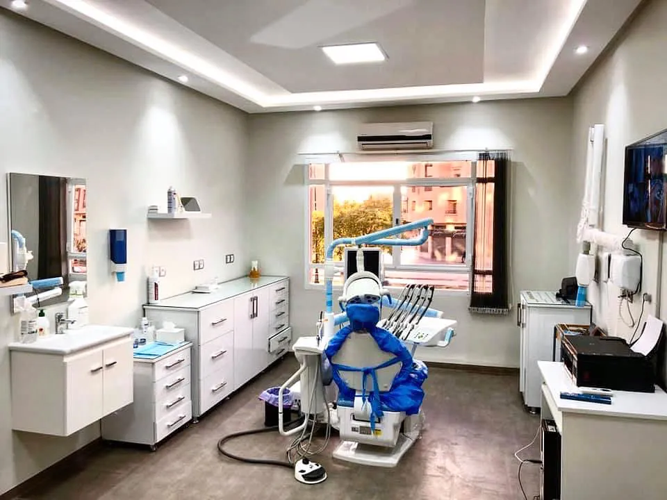 Dr. El Mohtarim Sara - Chirurgien-dentiste