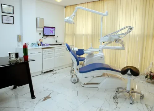 مركز الحرك لابتسامة - د. أسماء الحرك