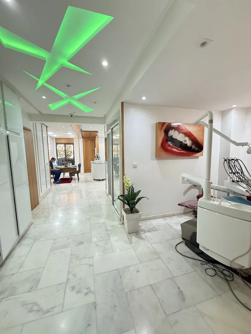 Dr Charaf Imrane – Chirurgien-dentiste