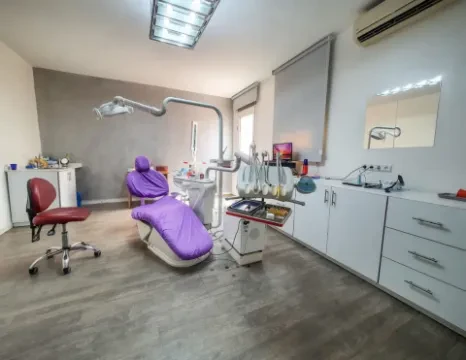Cabinet Dentaire Multidisciplinaire Dr. Asmaa Mansouri Chirurgienne Dentiste