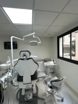 Dr Khaldoun Najd, Dentiste