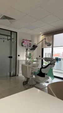 Dr Fatri Yassmine - Centre Dentaire Fatri