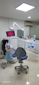 Centre Dentaire Val Fleuri - Dr Safae El Hajjaji