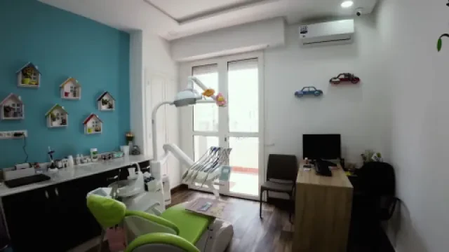 عيادة الدكتورة الهاشمي ياسمين لطب أسنان الأطفال