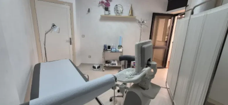 Professeur El Idrissi Lamghari — Gastro-entérologue