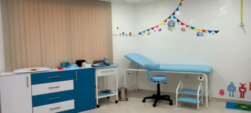 Dr Amal Bousselamti - Pédiatre