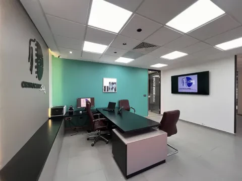 Orthoclinic Gueliz - Chirurgien orthopédiste