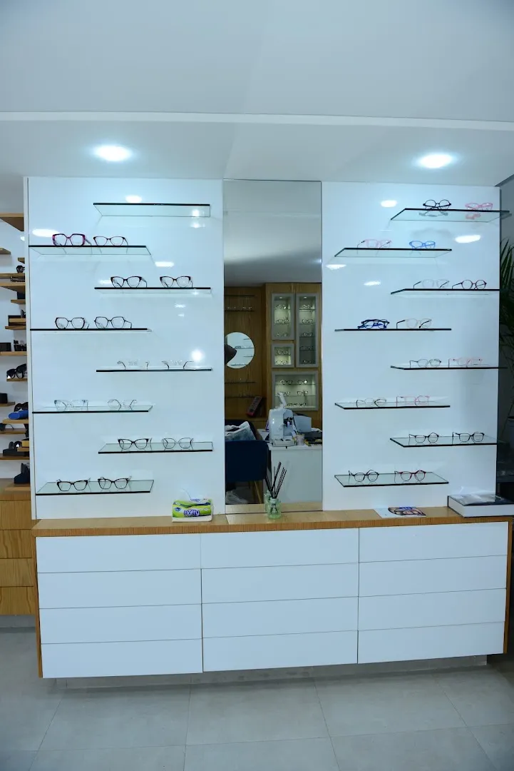 Tessno Optic