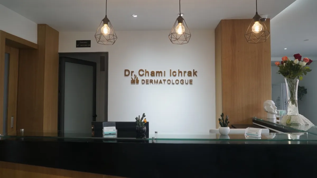 Dr Chami Ichrak — Dermatologue