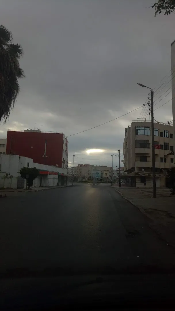 د. قناني نعيمة — طبيبة الأسنان
