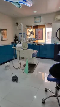 Charkaoui Jihane (Dentiste)