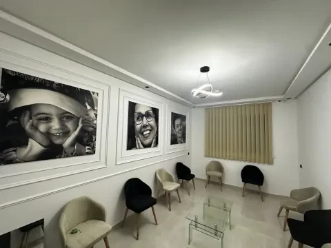Dr Abdellah Loubaris, Chirurgien-dentiste
