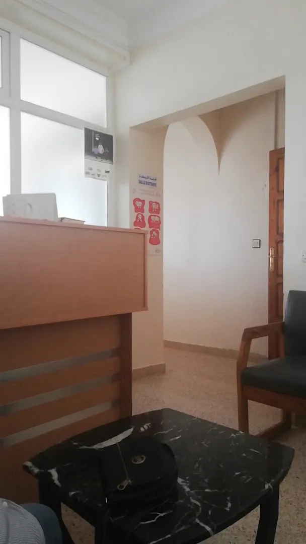 د. خديجة مسعودي - طبيبة الأسنان