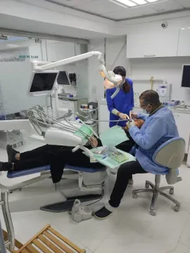Centre Dentaire Sonrisa Paloma Blanca Dr. Redouan Bensghir