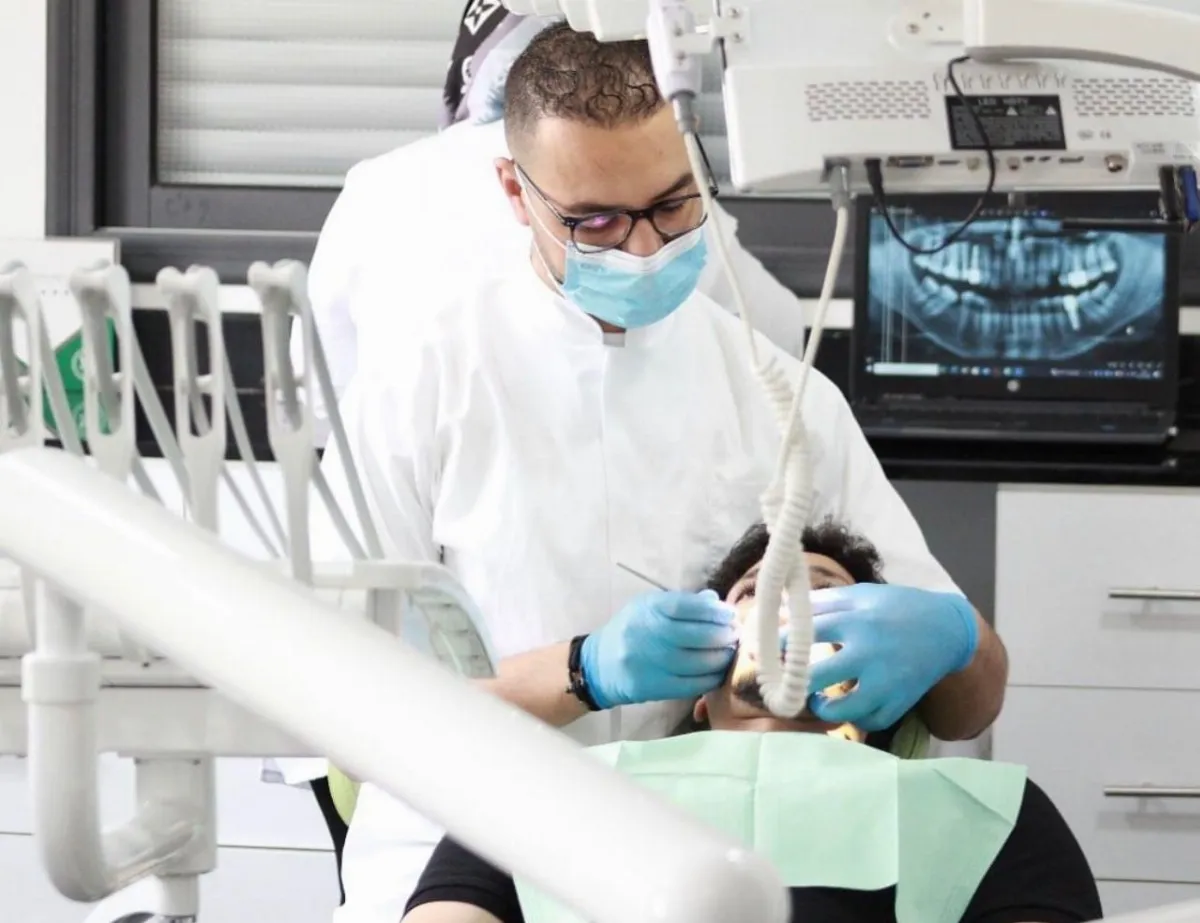 Dr. Khalil Main - Centre Dentaire New Smile
