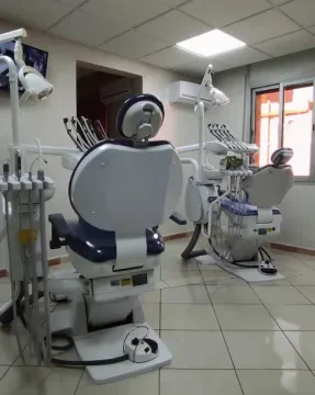 مركز لحلو لطب الأسنان – زراعة وتجميل الأسنان