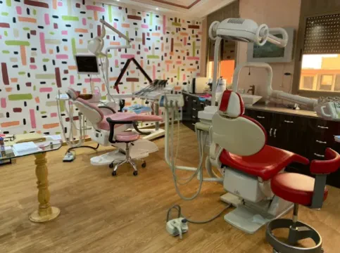 عيادة نضال السعداوي لطب الأسنان