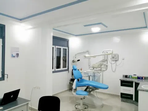 د. جلال زبرود — طبيب أسنان
