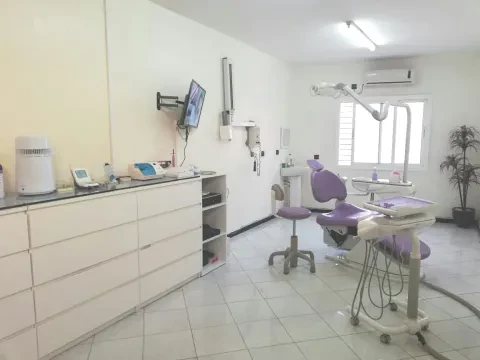 Dr Khadija Amenkour