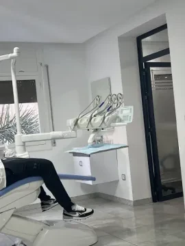 Centre de Chirurgie Dentaire Dr. Mohamed Talbi Chirurgien Dentiste